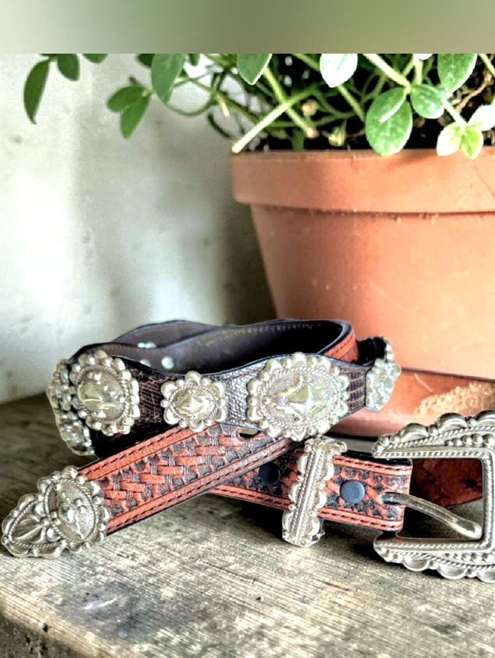 Crumrine 2000 Chelsea Collection Western Leather Belt Ornate Concho Sz S
